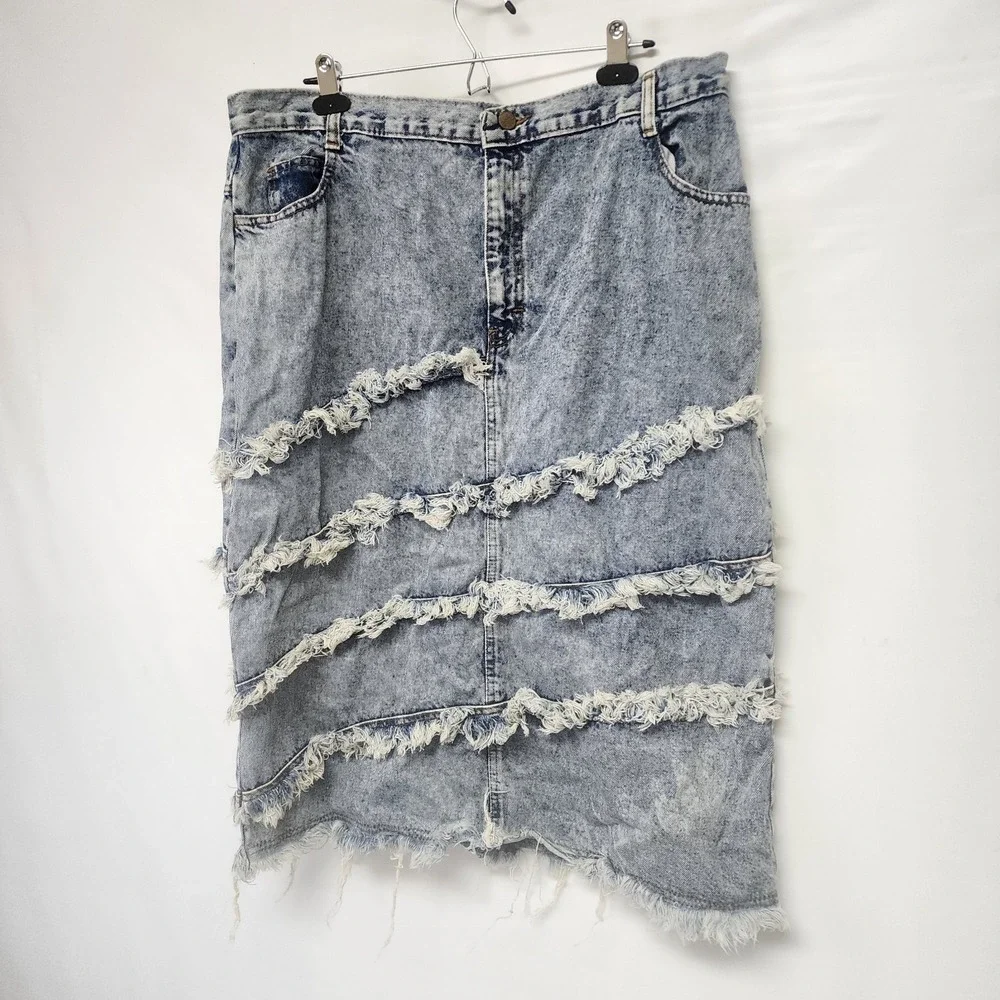 FUSE 80's denim Jean skirt boho unique Acid Wash Frayed Wrap Around 20x29